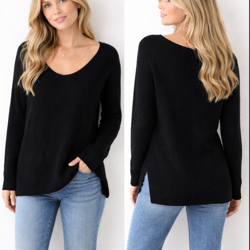Calypso St. Barth 100% Cashmere Black Scoop Neck Sweater Size S Side Slit